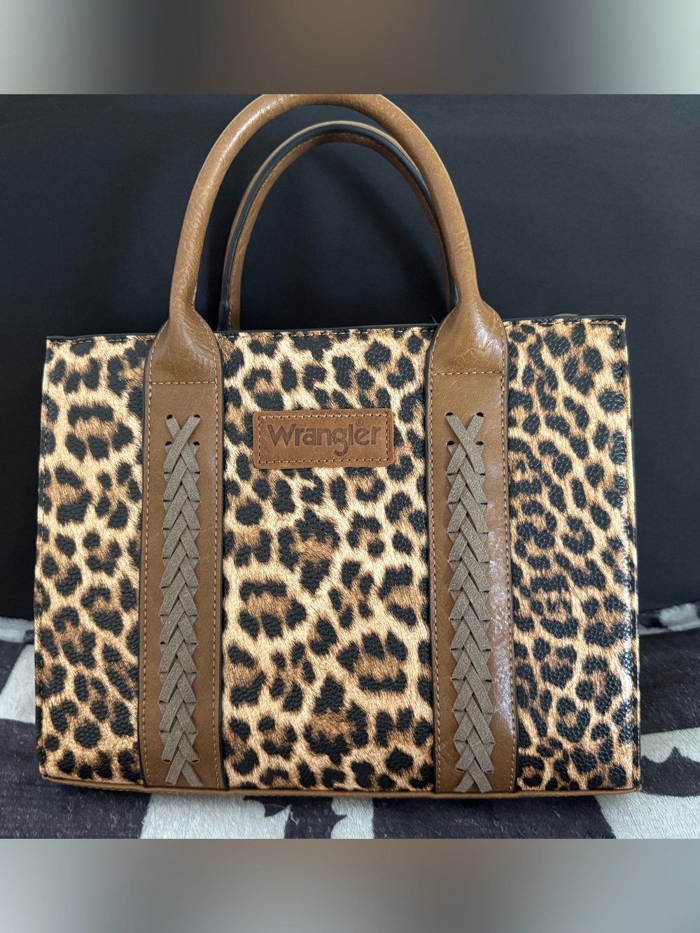 Wrangler Leopard Print Small Tote Bag in Brown